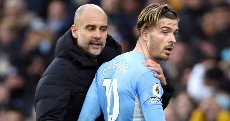 pep.guardiola.jack_.grealish.manchester.city_.december.2021-1